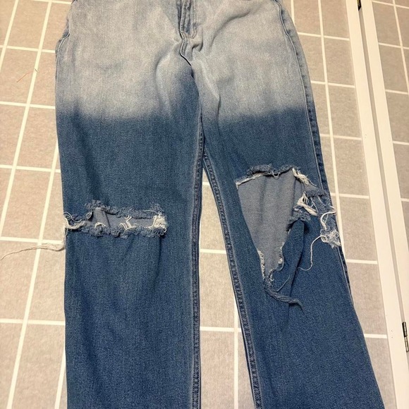 Hollister Co. Denim - Women's Hollister Y2K Blue and white ombre distressed jeans‎ size 11R